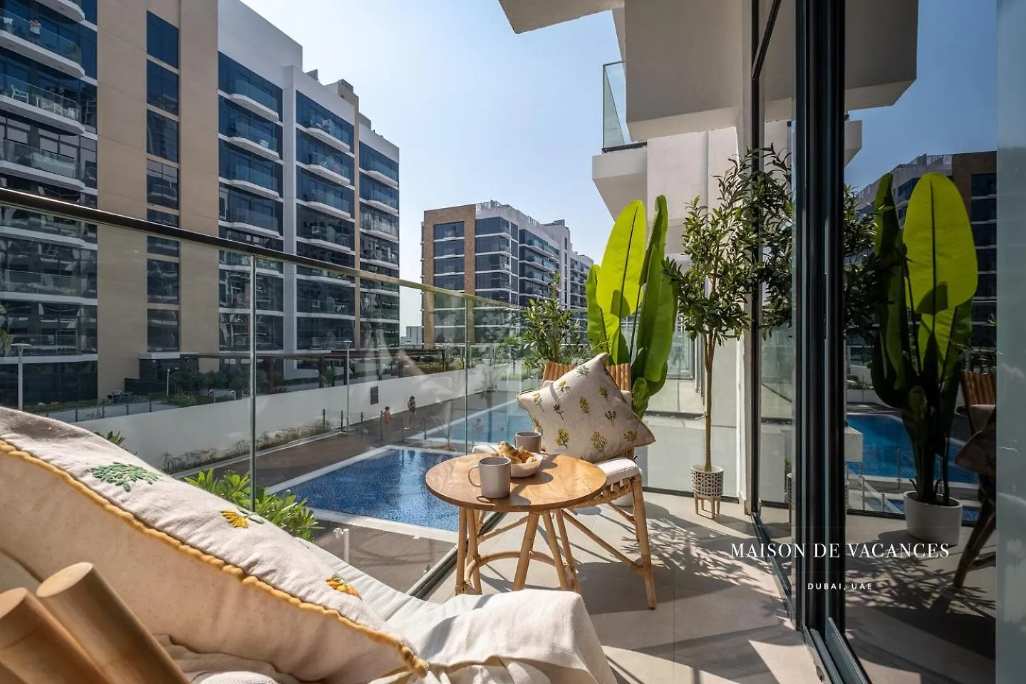 Spacious Boho Studio Pool View Dubai Apartment