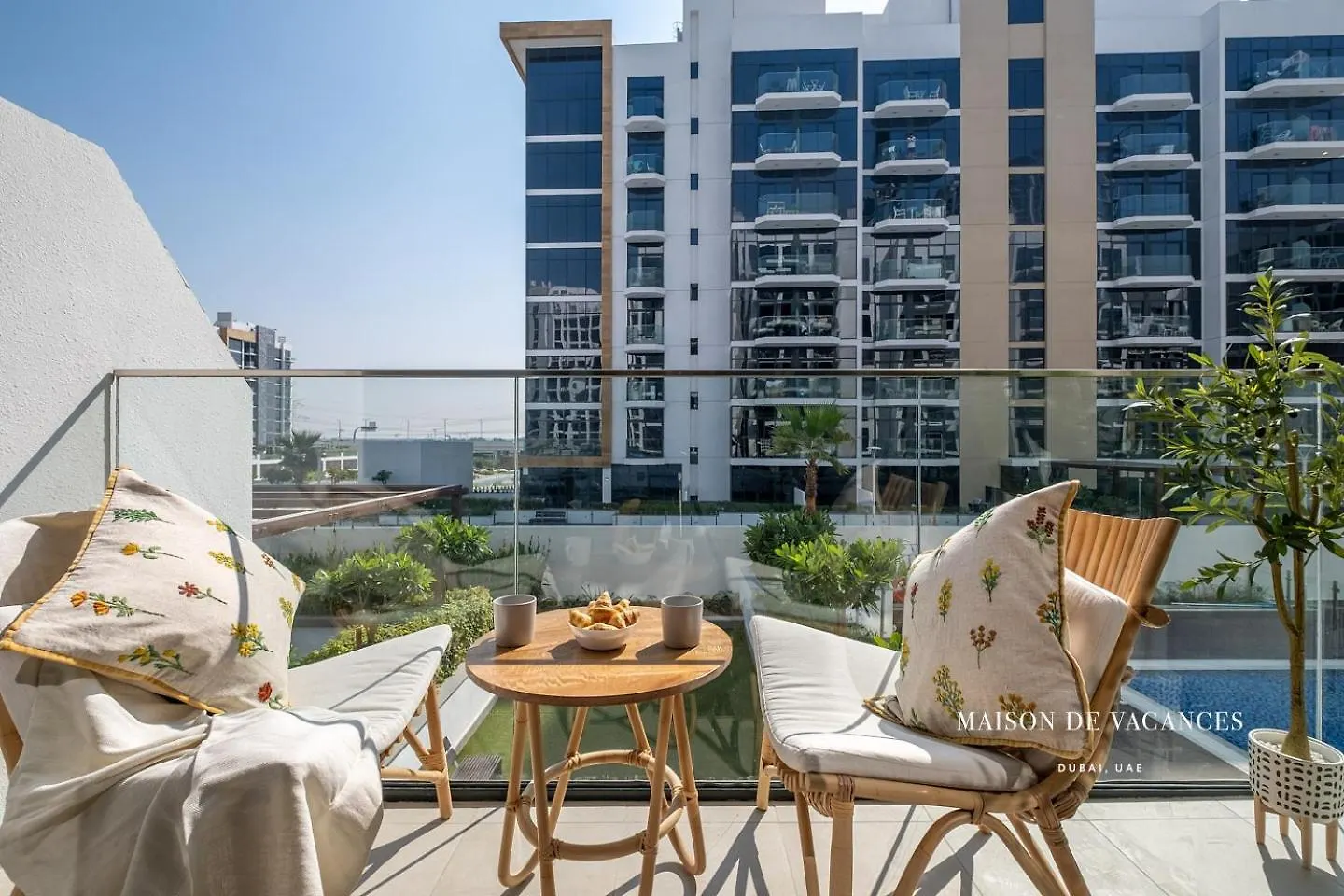 Spacious Boho Studio Pool View 두바이 0*,  아랍에미리트